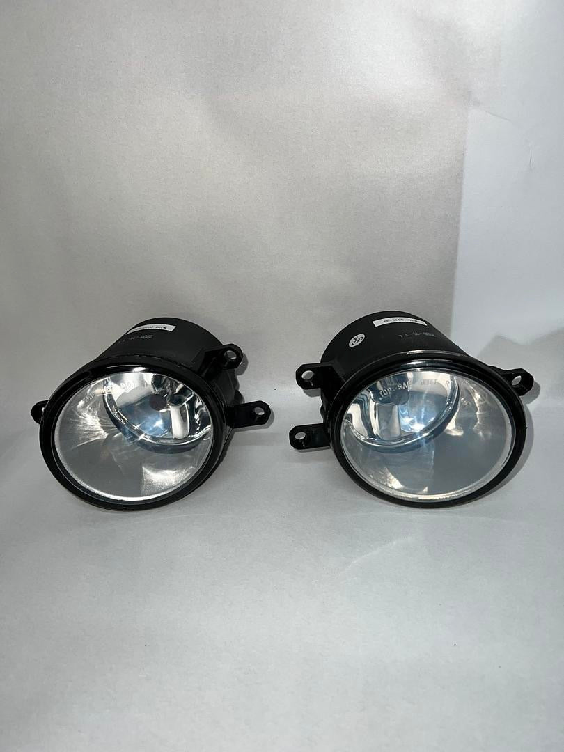 WINJET 06-08 TOYOTA YARIS 3DR CHROME CLEAR FOG LIGHTS WITH BEZEL AND SWITCH