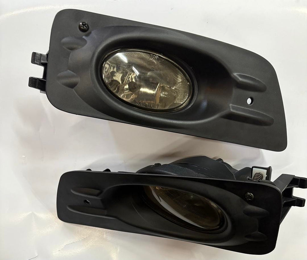 06-07 HONDA ACCORD FRONT BUMPER FOG LIGHT CHROME COMPATIBLE WITH 4DR