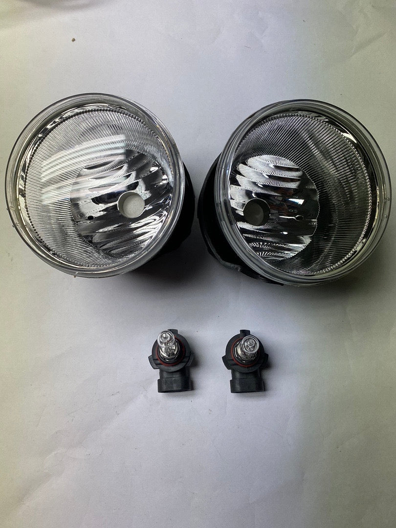 05-10 CHRYSLER 300C FOG LIGHTS CHROME NO HARNESS
