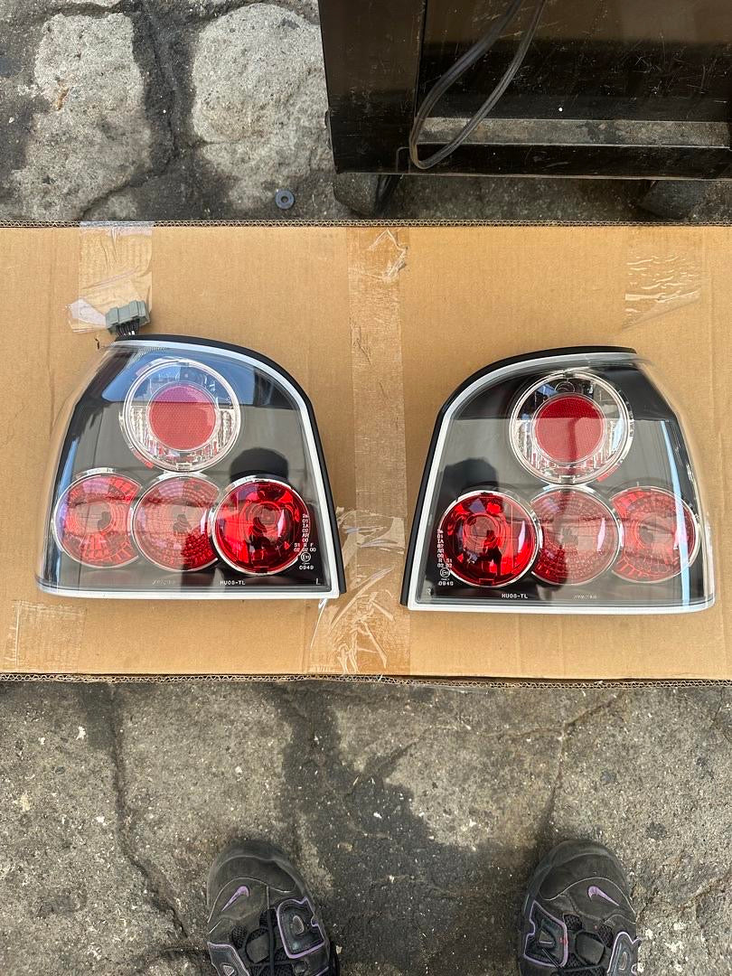 93-98 VOLKSWAGEN GOLF MK3 BLACK HOUSING CLEAR LENS TAILLIGHT ASSEMBLY