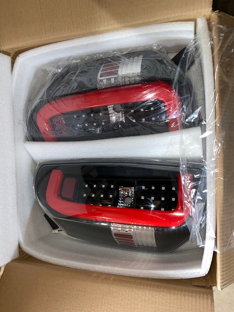 14-18 TUNDRA BLACK HOUSING AND clear lens  WITH LED TAIL LIGHTS
