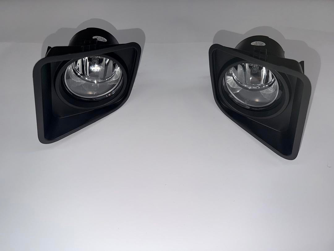 CHROME HOUSING CLEAR LENS FOG LIGHT W/SWITCH COMPATIBLE WITH 2014-2021 TUNDRA, DRIVER & PASSENGER SIDE FL-ZTL-362-CH