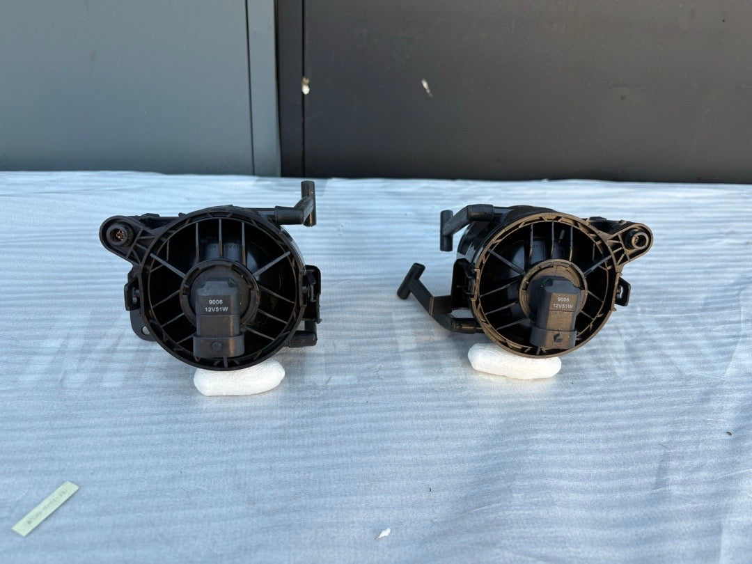 04-08 BMW E60 5 SERIES OEM STYLE FOG LIGHTS SMOKE CFWJ-0161-S