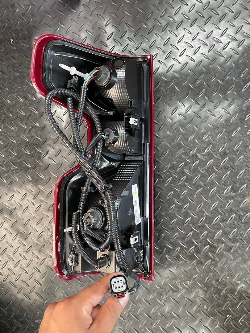 19-22 CHEVY SILVERADO 1500 2500HD 3500HD RED OE STYLE RIGHT PASSENGER SIDE