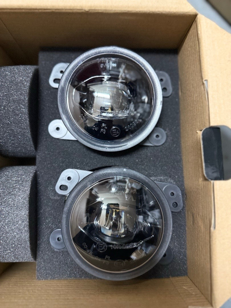 DODGE CHARGER, 2011-2014DODGE JOURNEY 2010-2019JEEP CHEROKEE 2014-2018JEEP GRAND CHEROKEE 2011-2013JEEP WRANGLER 2007-2017 LED DRL FOG LIGHTS CHROME FL-JWJK08-VS