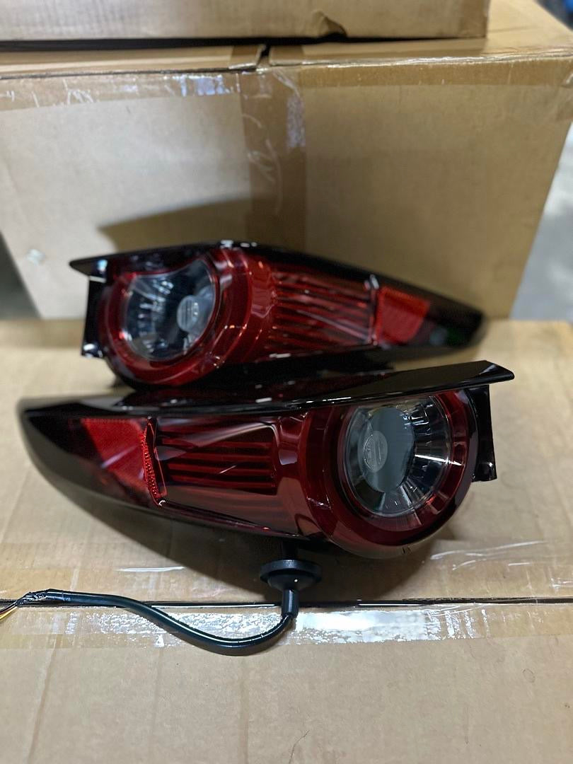 20-23 MAZDA CX-30 / CX30 TAILLIGHTS RED