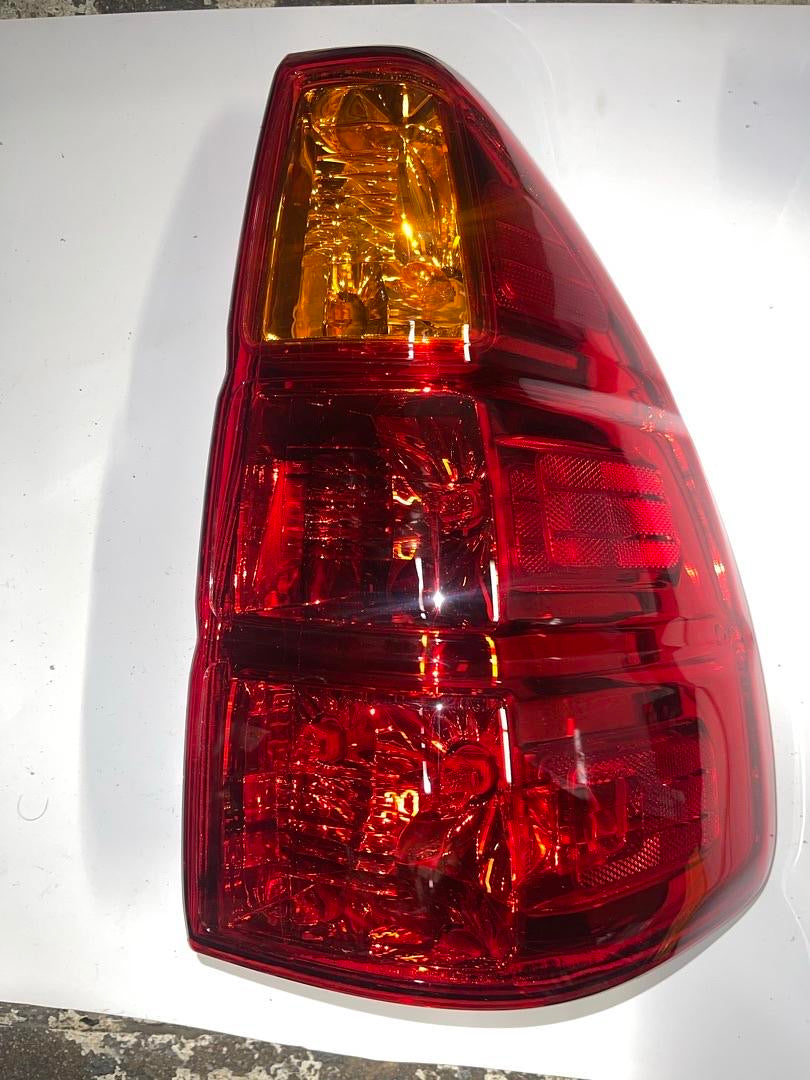 03-09 LEXUS GX470 TAILLIGHTS RED / AMBER