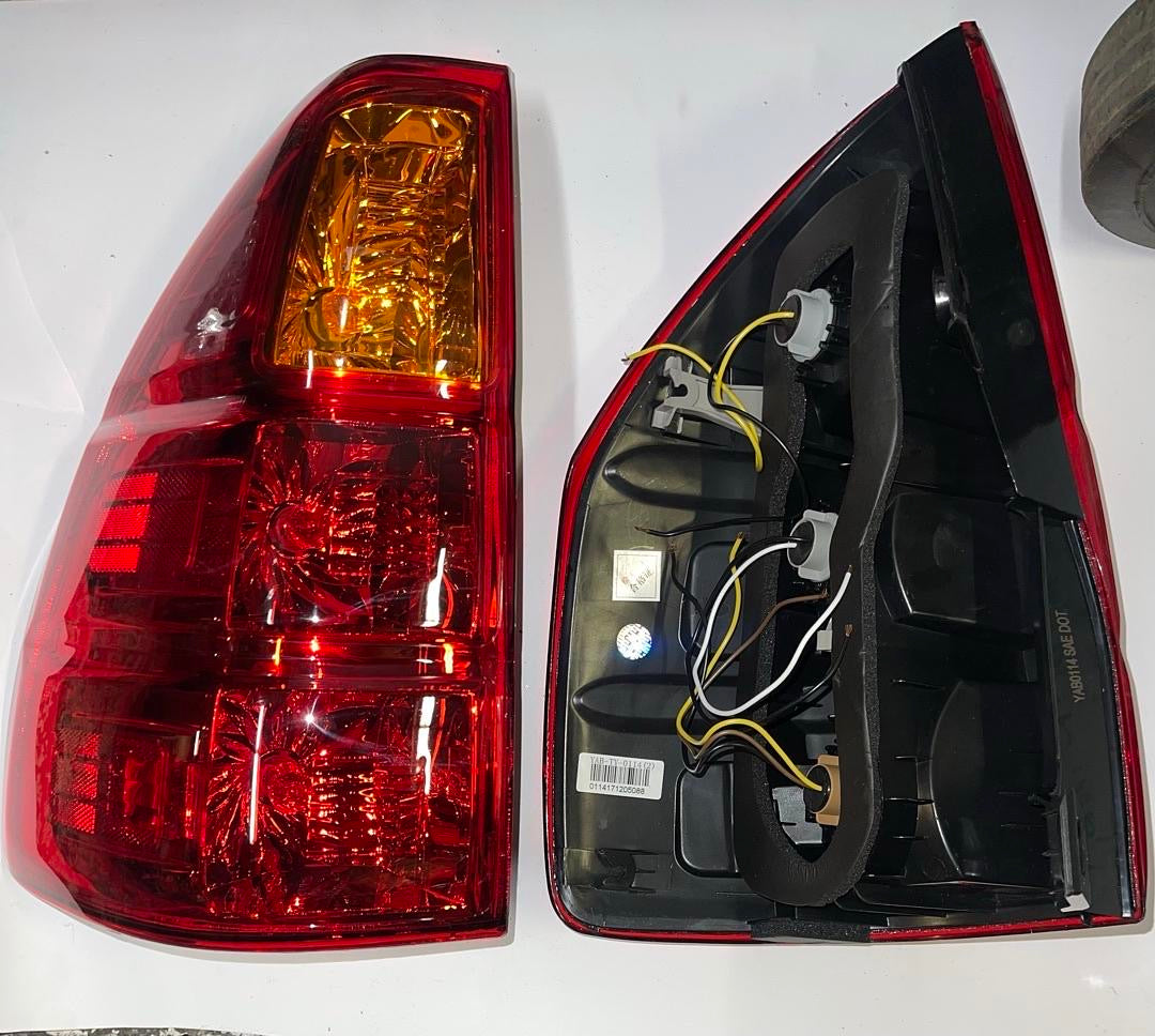 03-09 LEXUS GX470 TAILLIGHTS RED / AMBER