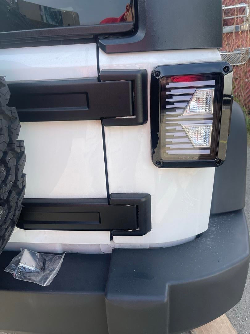 07-17 JEEP WRANGLER JK TAIL LIGHTS LED