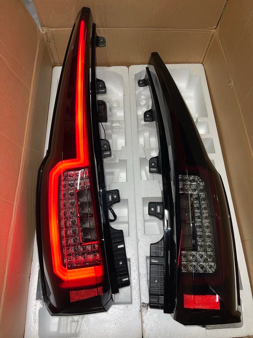 2015-2020 GMC YUKON XL LEFT AND RIGHT SIDES SMOKED GREY LENS MATTE BLACK COVER PROJECTOR TURN SIGNAL DRIVER & PASSENGER SIDES PLUG-AND-PLAY