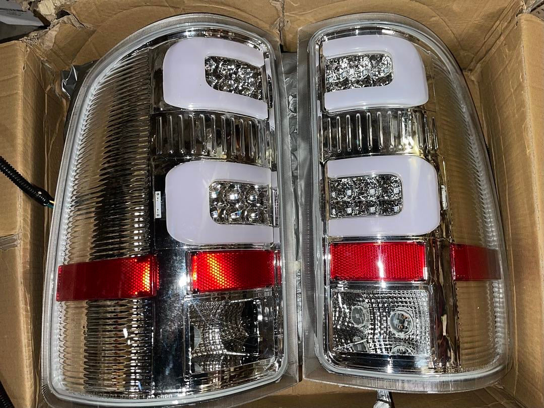 Refurbished 07-13 GMC SIERRA 1500 CHROME TAILLIGHTS