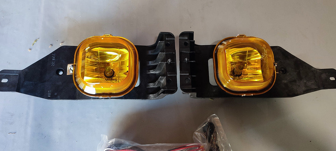 05-07 FORD F-250 / F-350 / F-450 SD FOGLIGHTS AMBER FL-023-AM