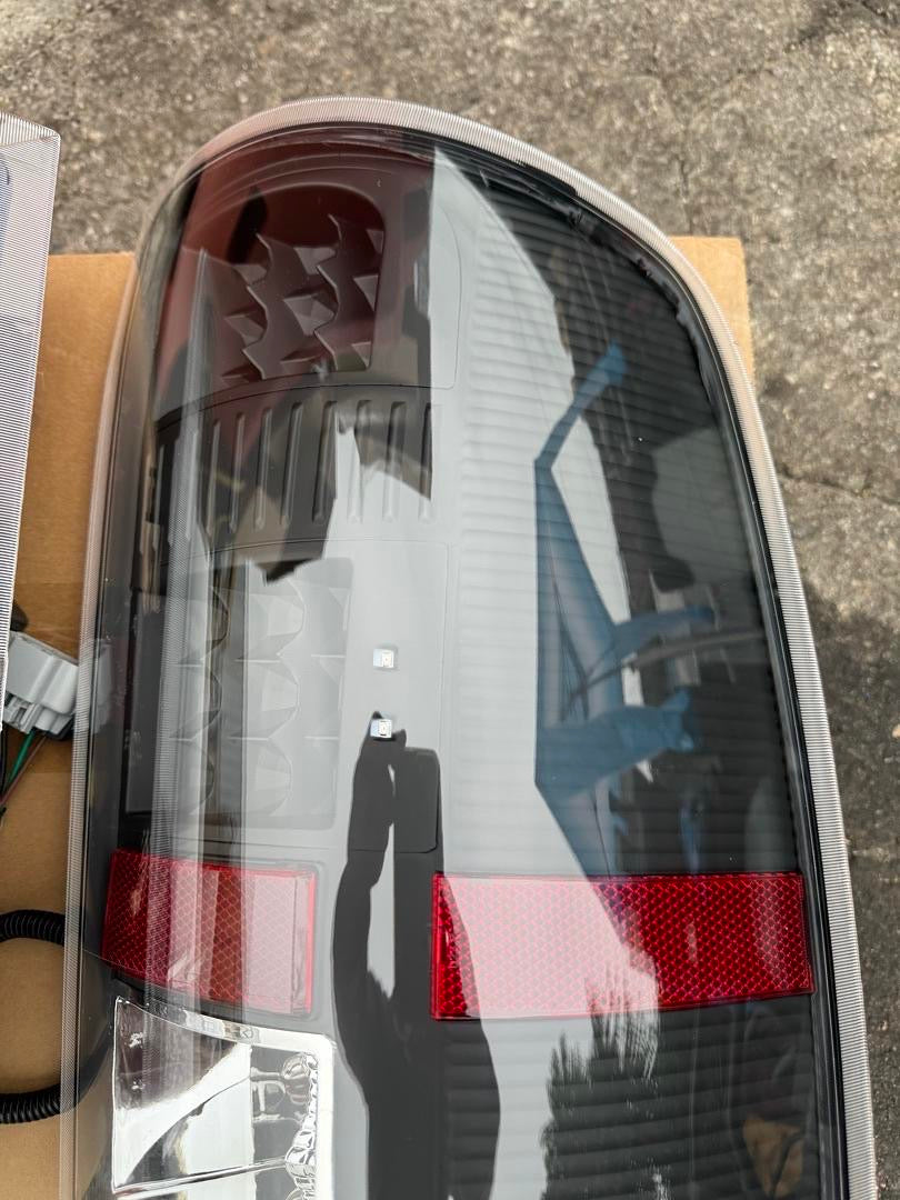 07-13 GMC SIERRA LED TAILLIGHTS