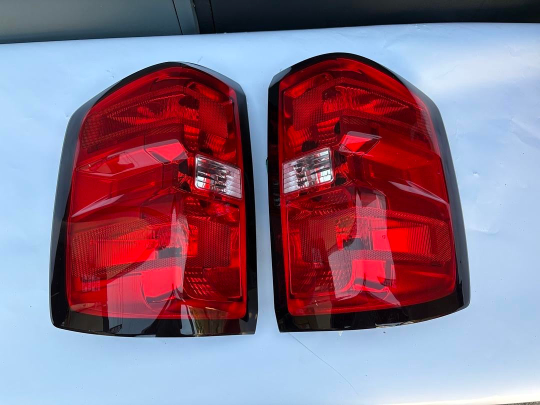 16-18 CHEVY SILVERADO ORIGINAL STYLE RED LENS TAILLIGHTS