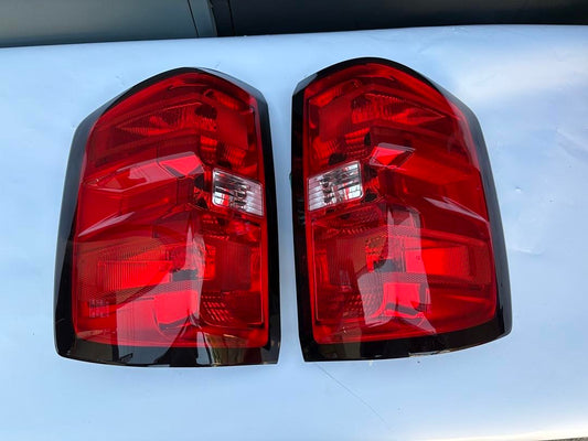 16-18 CHEVY SILVERADO ORIGINAL STYLE RED LENS TAILLIGHTS