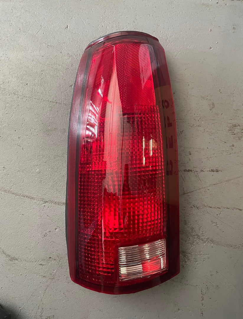 88-02 CHEVY GMC C/K SERIES OEM STYLE TAILLIGHTS