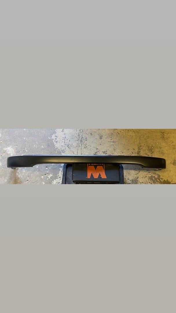 01-04 TOYOTA TACOMA FRONT BUMPER BLACK