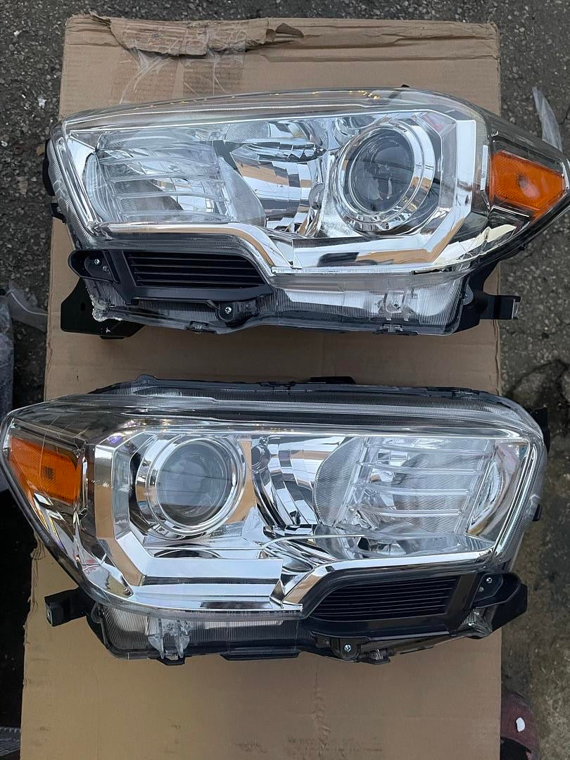 REFURBISHED 16-22 TOYOTA TACOMA OE-STYLE PROJECTOR HEADLIGHTS CHROME AMBER