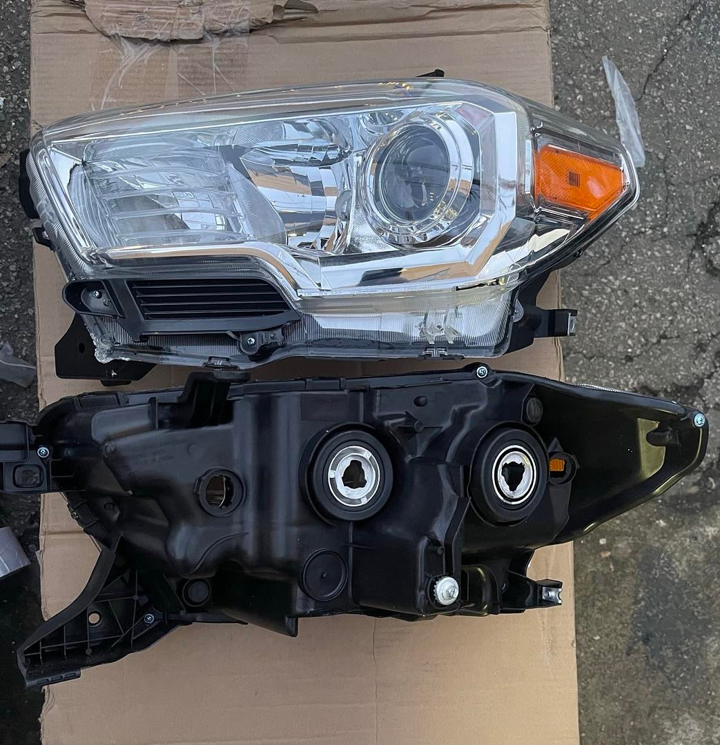 REFURBISHED 16-22 TOYOTA TACOMA OE-STYLE PROJECTOR HEADLIGHTS CHROME AMBER