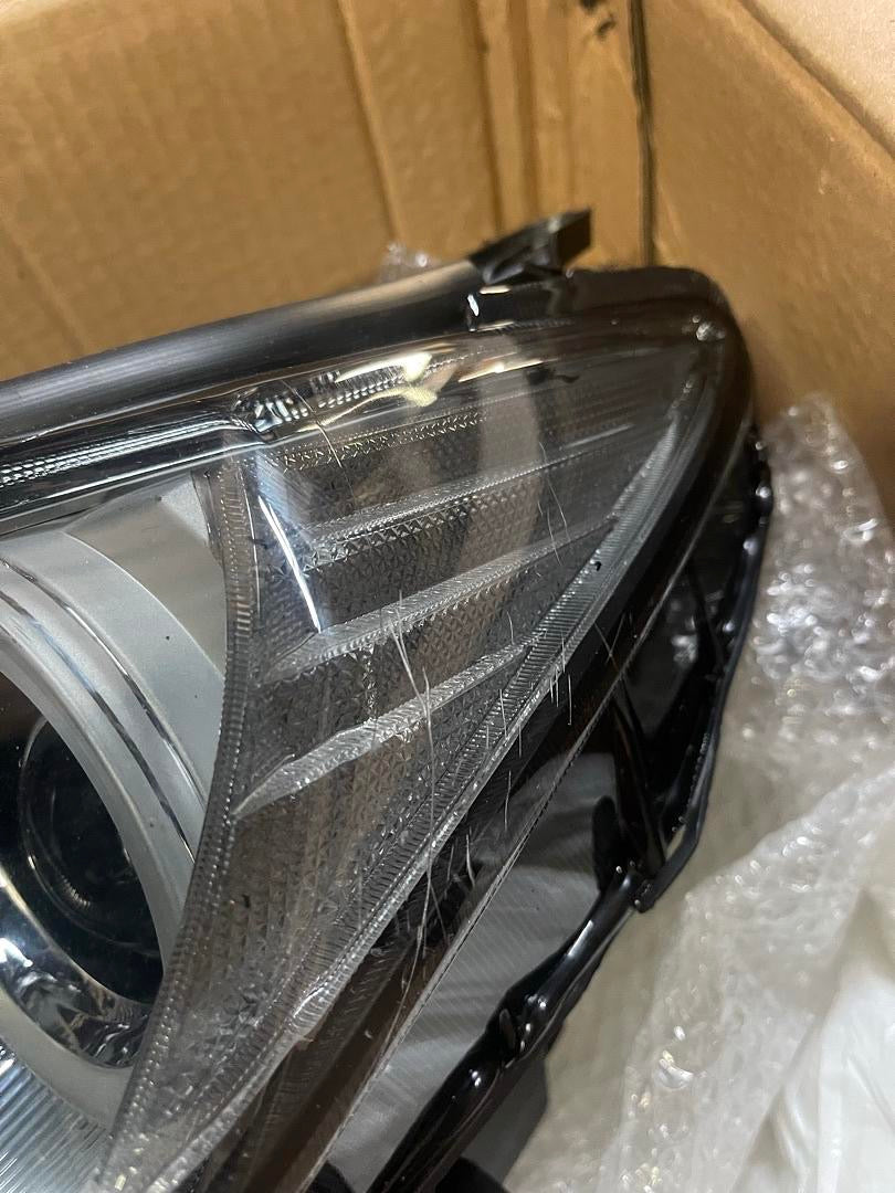 REFURBISHED 13-15 TOYOTA RAV4 BLACK HOUSING AND CLEAR WITH PROJECTOR HEADLIGHTS