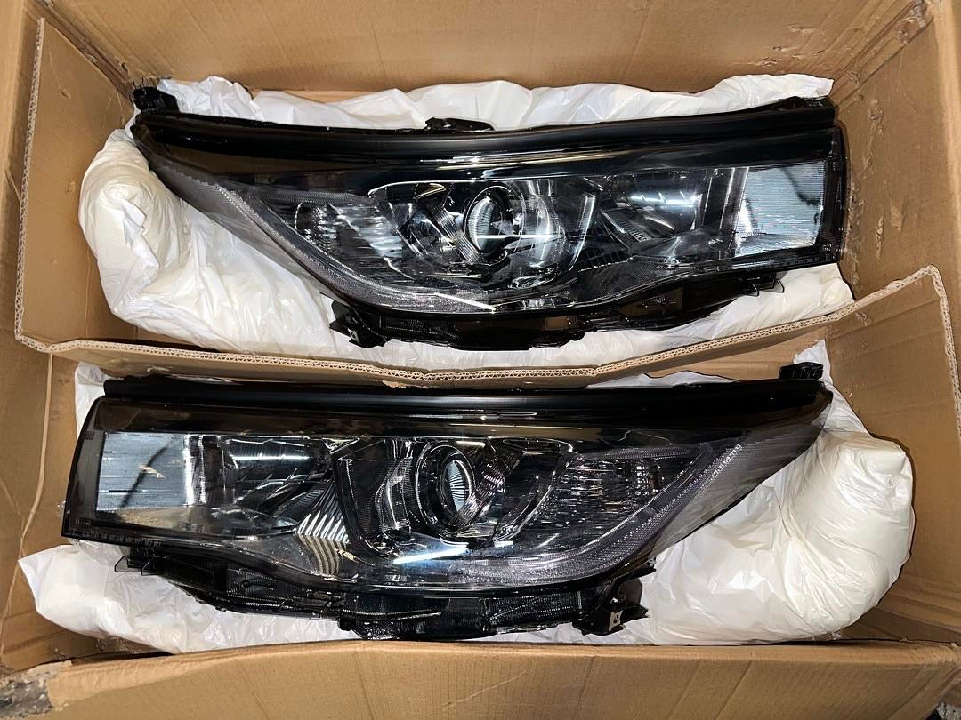 REFURBISHED 14-16 TOYOTA HIGHLANDER SMOKED HOUSING HEADLIGHTS