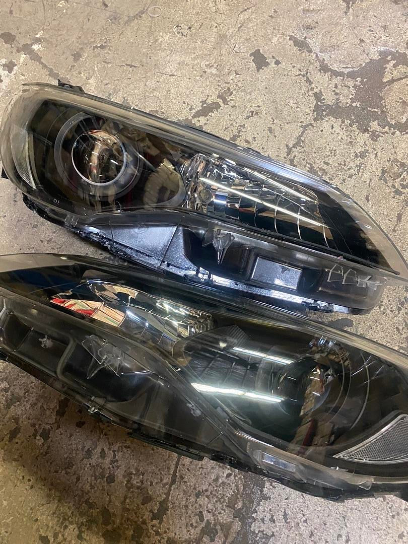 Open Box 15-17 TOYOTA CAMRY BLACK HOUSING CLEAR PROJECTOR HEADLIGHTS