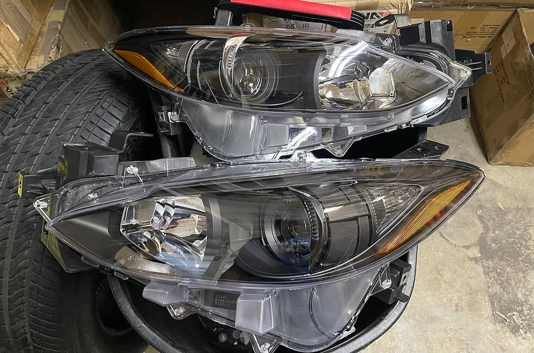 FOR 2014 TO 2017 MAZDA 3 PAIR OE STYLE PROJECTOR HEADLIGHT BLACK HOUSING AMBER CORNER HEADLAMPS 14 15 16 LEFT + RIGHT