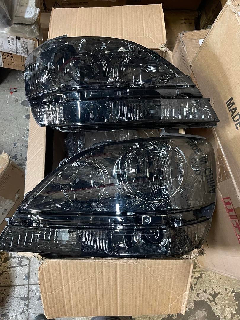 99-03 LEXUS RX300 FACTORY STYLE REPLACEMENT HEADLIGHTS - SMOKED / CLEAR