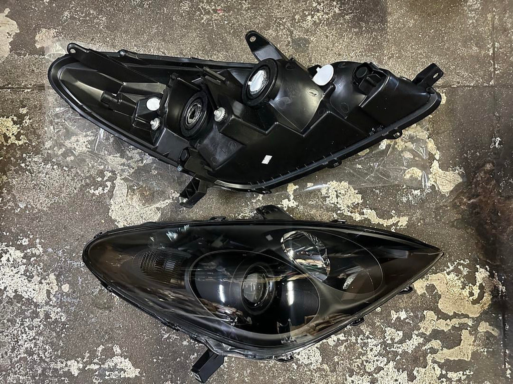 04-06 LEXUS ES300 BLACK HOUSING HEADLIGHTS