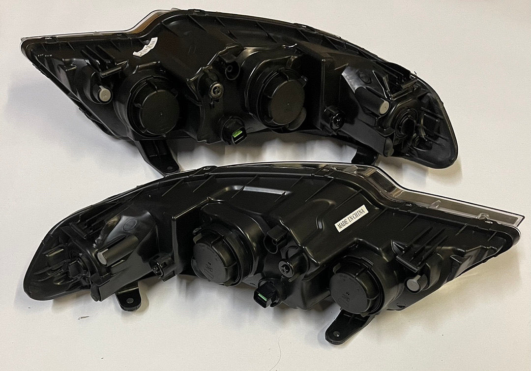 10-13 KIA FORTE BLACK HOUSING AMBER CORNER HEADLIGHTS REPLACEMENT