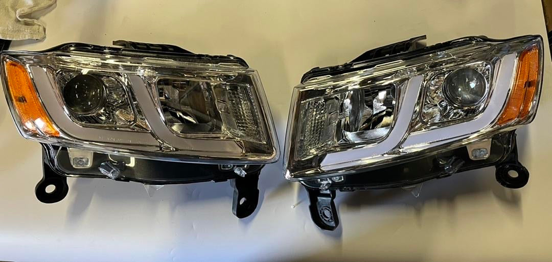 REFURBISHED 14-16 JEEP GRAND CHEROKEE CHROME AMBER LED HEADLIGHTS