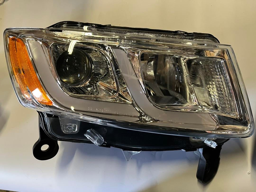REFURBISHED 14-16 JEEP GRAND CHEROKEE CHROME AMBER LED HEADLIGHTS
