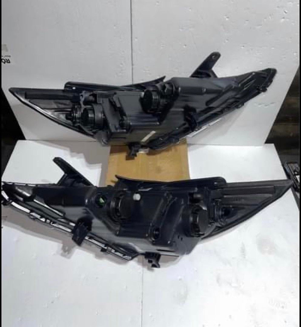 11-14 HYUNDAI SONATA CHROME / AMBER HEADLIGHTS