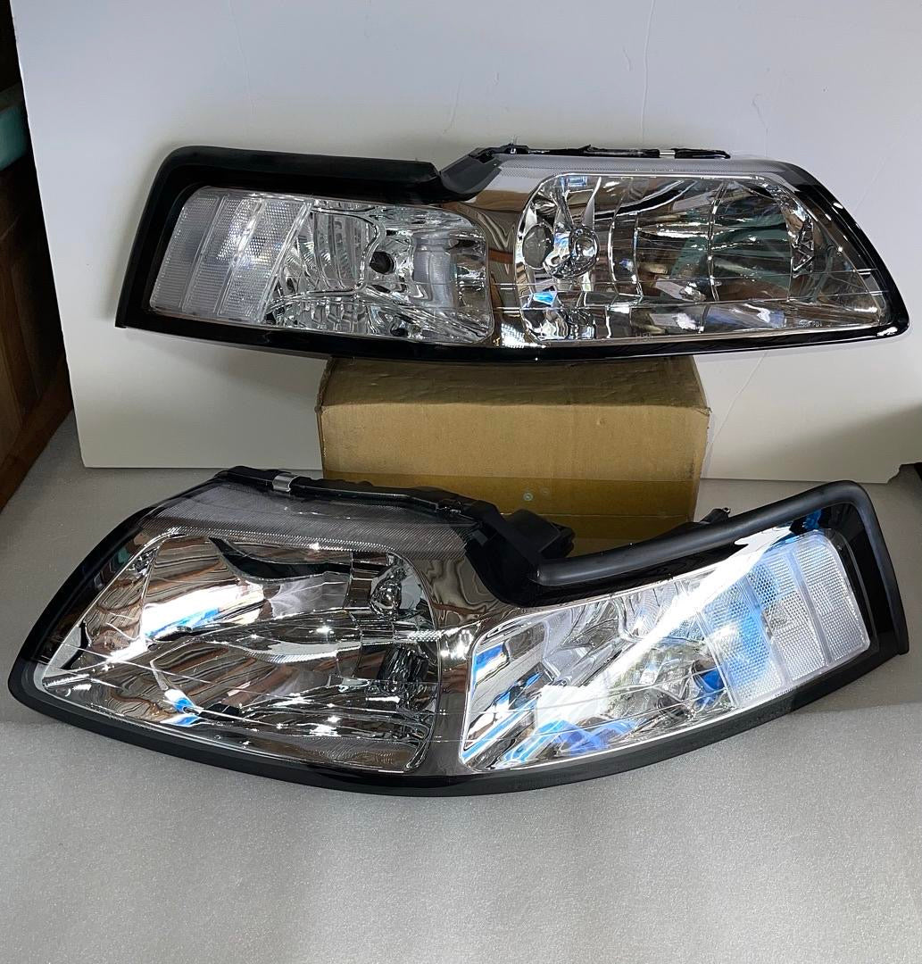 FORD MUSTANG CHROME HEADLIGHTS FOR 1999 TO 2004