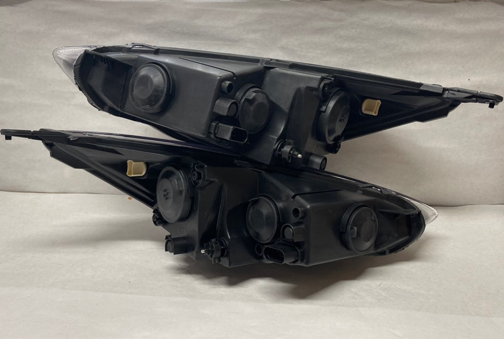 15-18 FOCUS FITS HALOGEN HEADLIGHT MODELS black amber headlights