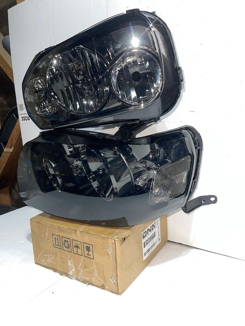 05-07 FORD ESCAPE SMOKED HEADLIGHTS