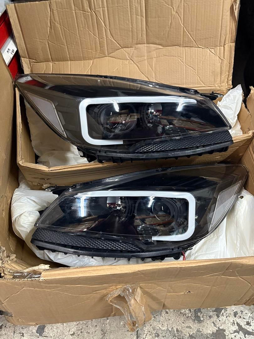 Open Box 13-16 FORD ESCAPE SMOKE LENS PROJECTOR HEADLIGHTS W/ LED DAY TIME RUNNING LIGHT BAR ( SMALL CRACK NOTHING BIG )