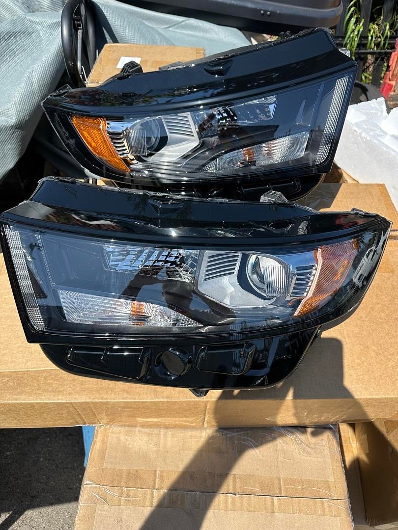 15-18 FORD EDGE BLACK AMBER HEADLIGHTS