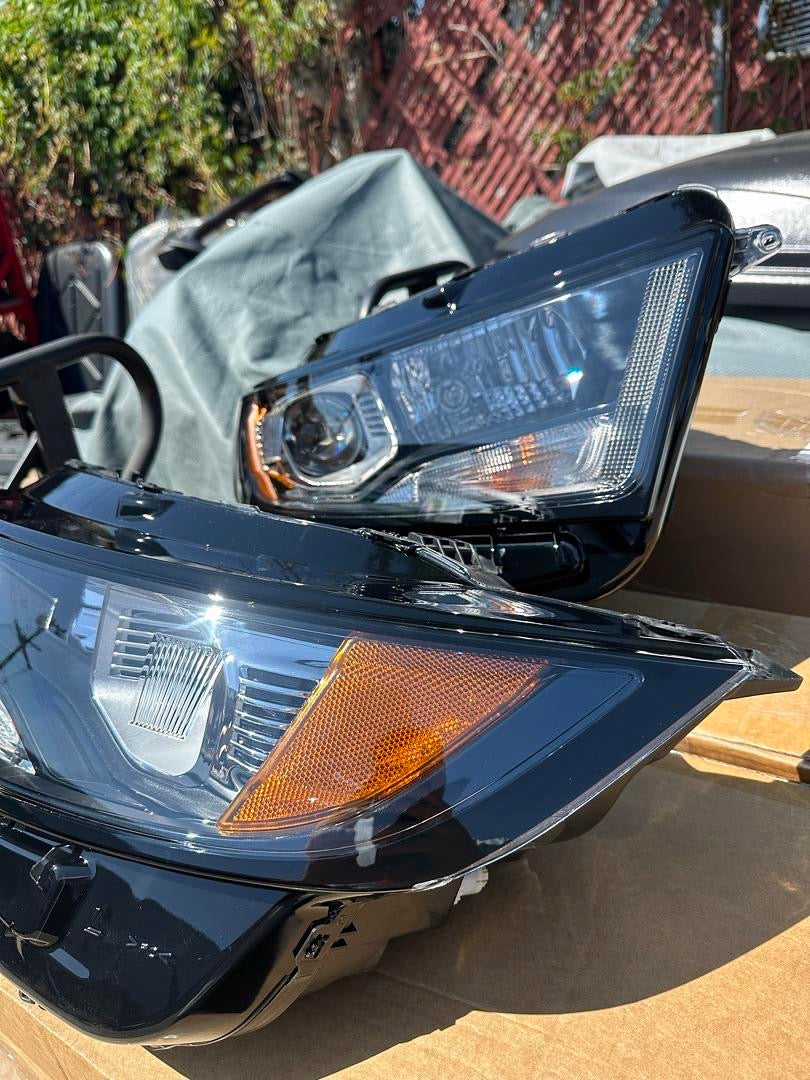 15-18 FORD EDGE BLACK AMBER HEADLIGHTS