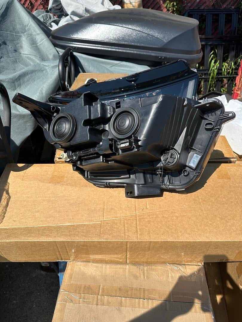 15-18 FORD EDGE BLACK AMBER HEADLIGHTS