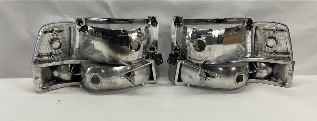 92-96 FORD F-150/ F-250/ F-350 / BRONCO CHROME HOUSING / AMBER HEADLIGHT DRIVER & PASSENGER SIDE