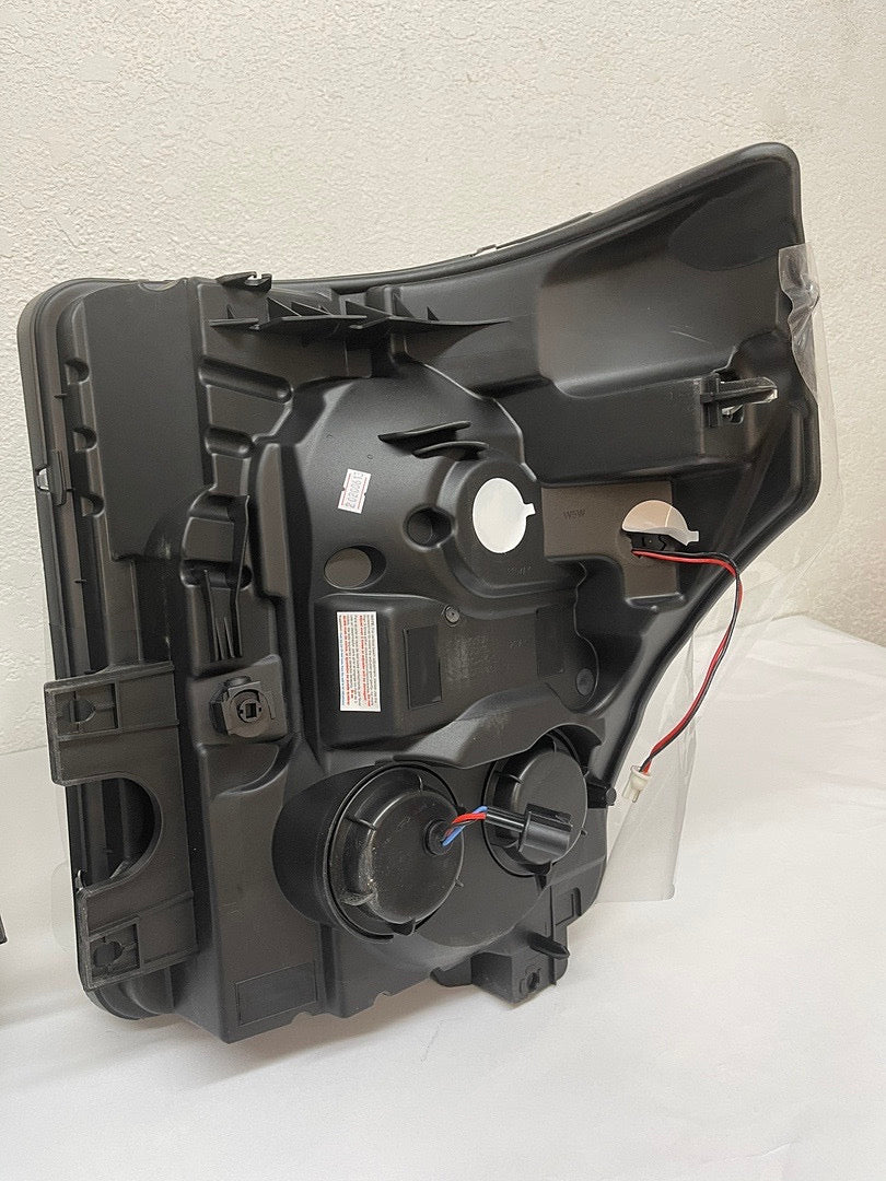 11-16 FORD F-250 / F-350 / F-450 / F-550 SUPER DUTY BLACK HOUSING HEADLIGHTS W/ DUAL LED HALO RINGS & PROJECTOR LIGHTING