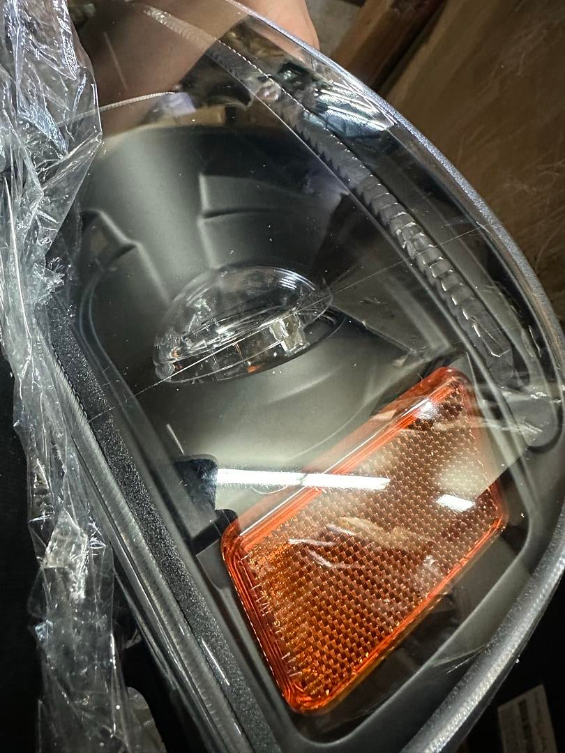 OPEN BOX 94-01 DODGE RAM 1500 94-02 DODGE RAM 2500 3500 LED HALO HEADLIGHTS