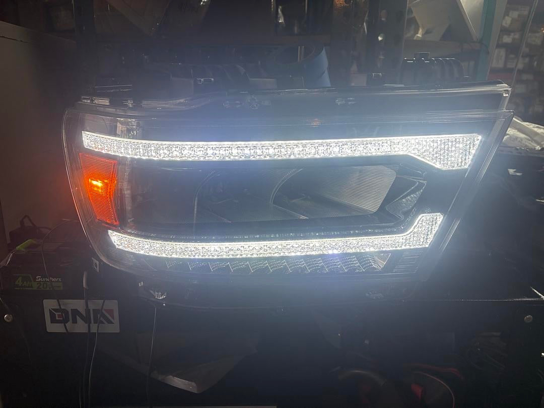 19-24 DODGE RAM 1500 TRADESMAN HFE, BIGHORN, LARAMIE, REBEL, LONE STAR W/SEQUENTIAL W/REFLECTIVE BOWL BLACK AMBER HEADLIGHTS