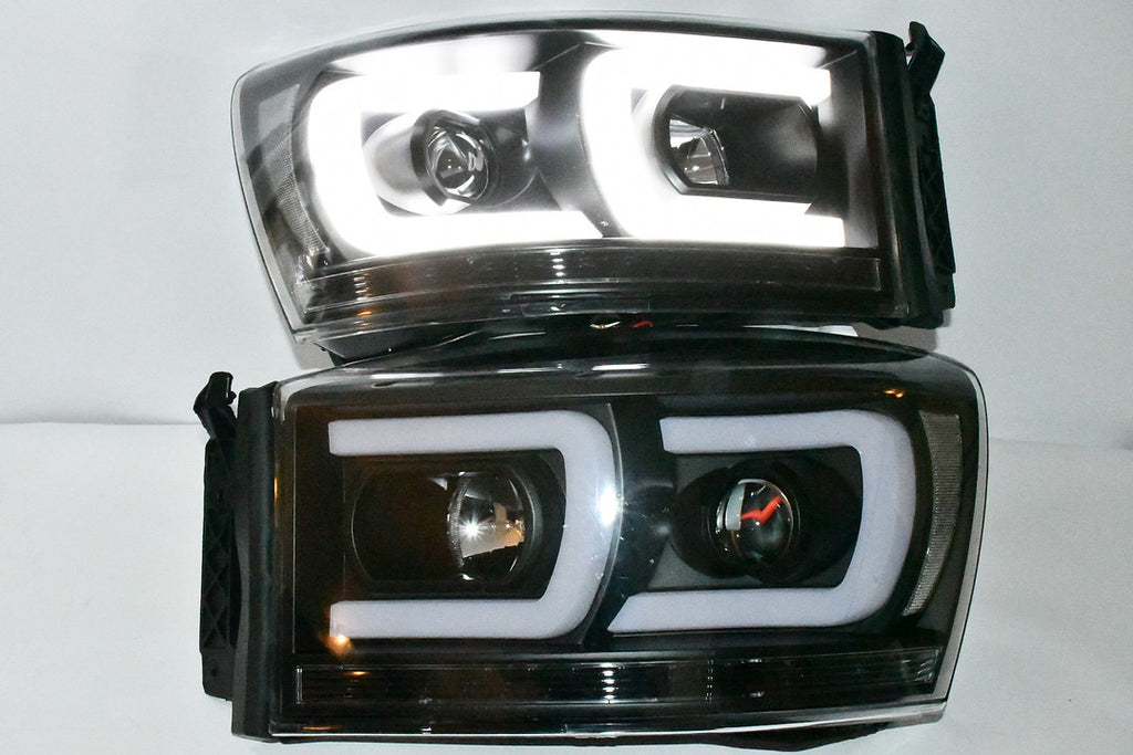 REFURBISHED 06-08 DODGE RAM 1500 06-09 DODGE RAM 2500 3500 BLACK HOUSING LED/ PROJECTOR