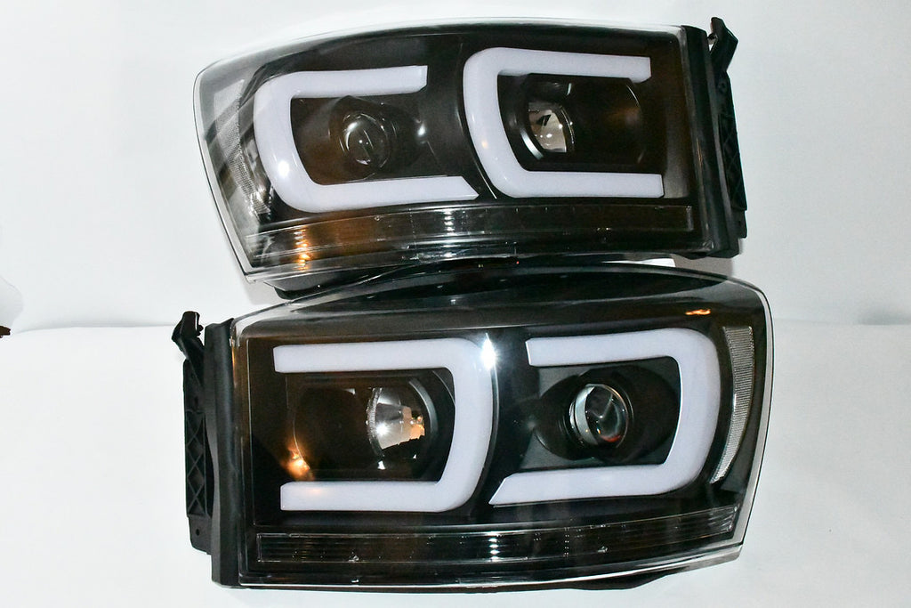 REFURBISHED 06-08 DODGE RAM 1500 06-09 DODGE RAM 2500 3500 BLACK HOUSING LED/ PROJECTOR
