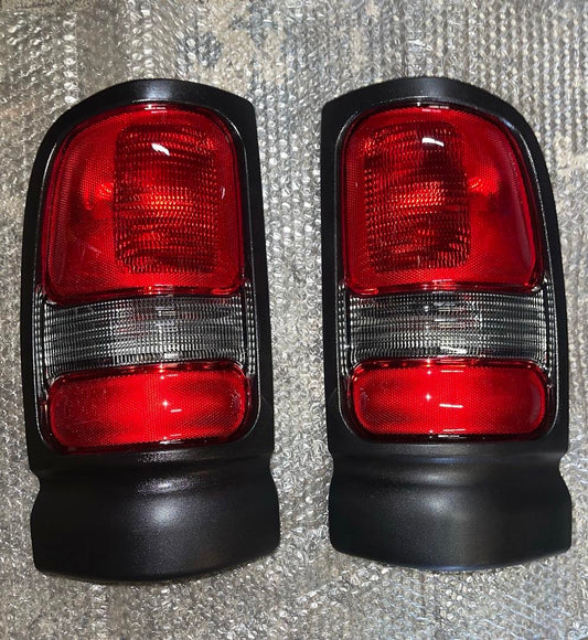 94-01 DODGE RAM BLACK OEM STYLE TAILLIGHTS