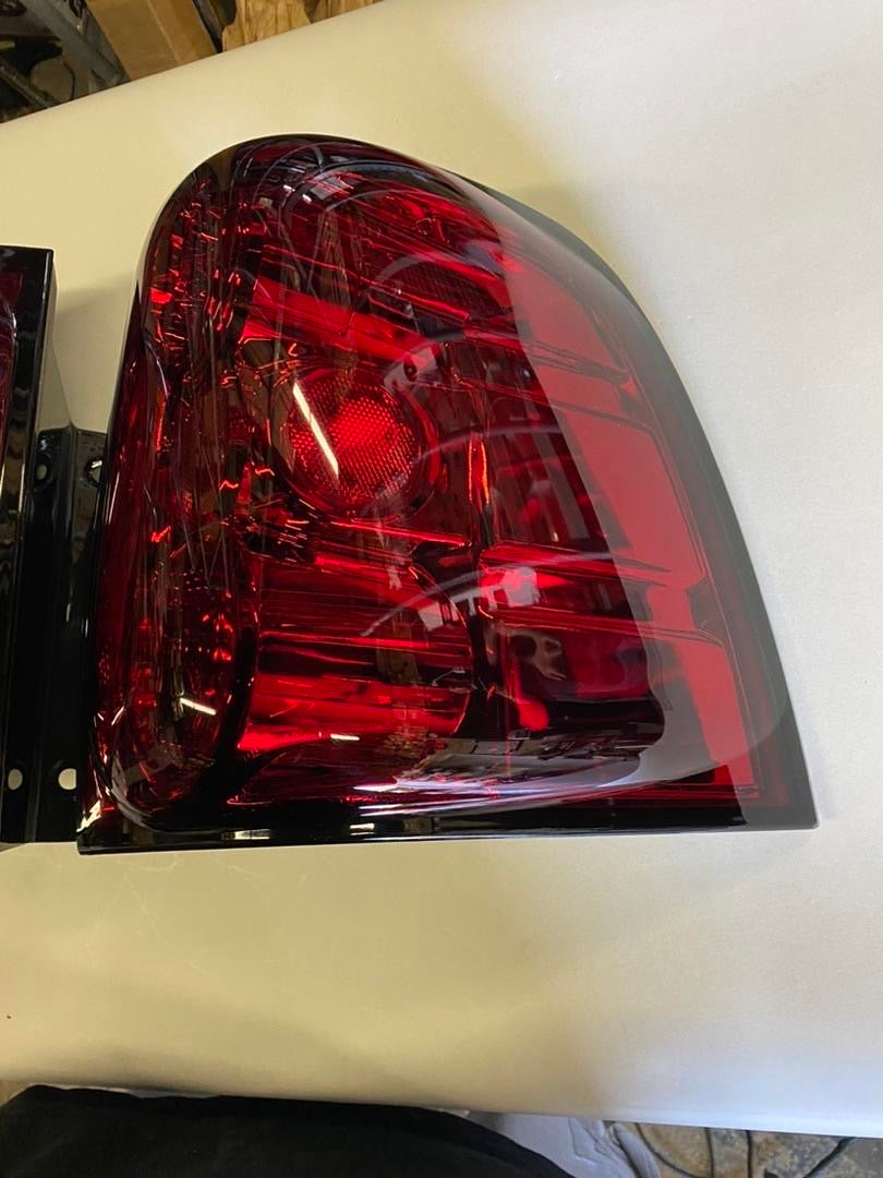 03-06 FORD EXPEDITION LED REAR RED TAILLIGHTS
