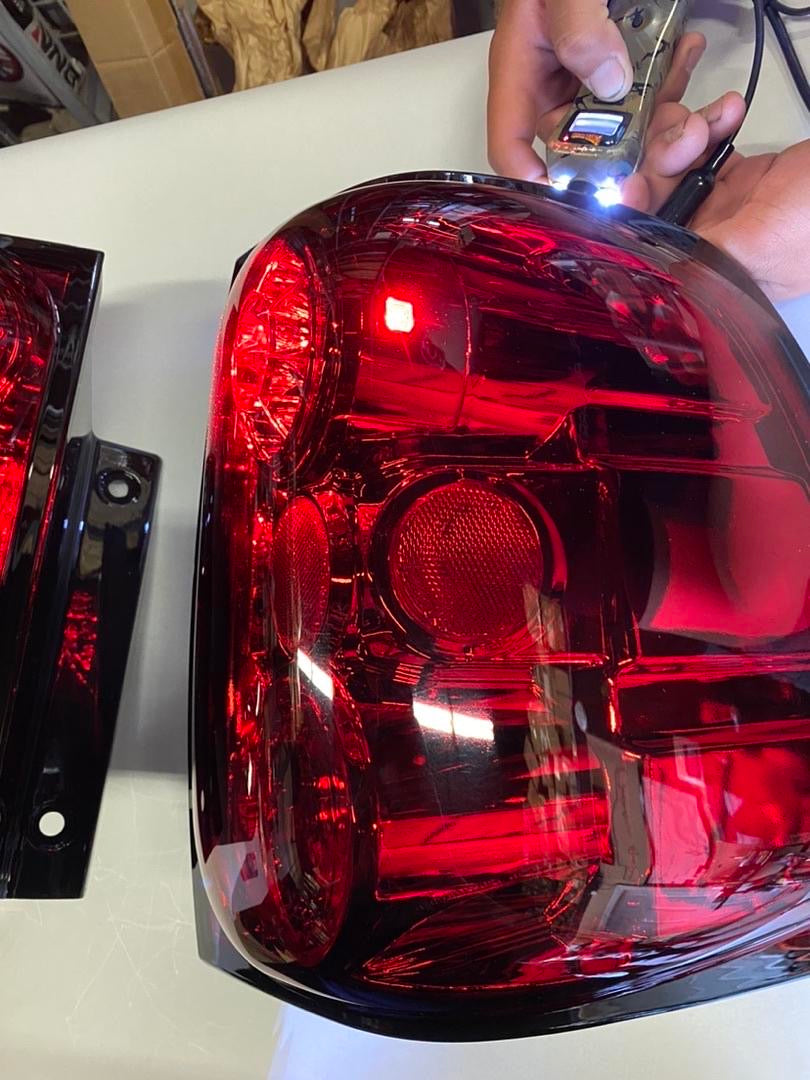 03-06 FORD EXPEDITION LED REAR RED TAILLIGHTS