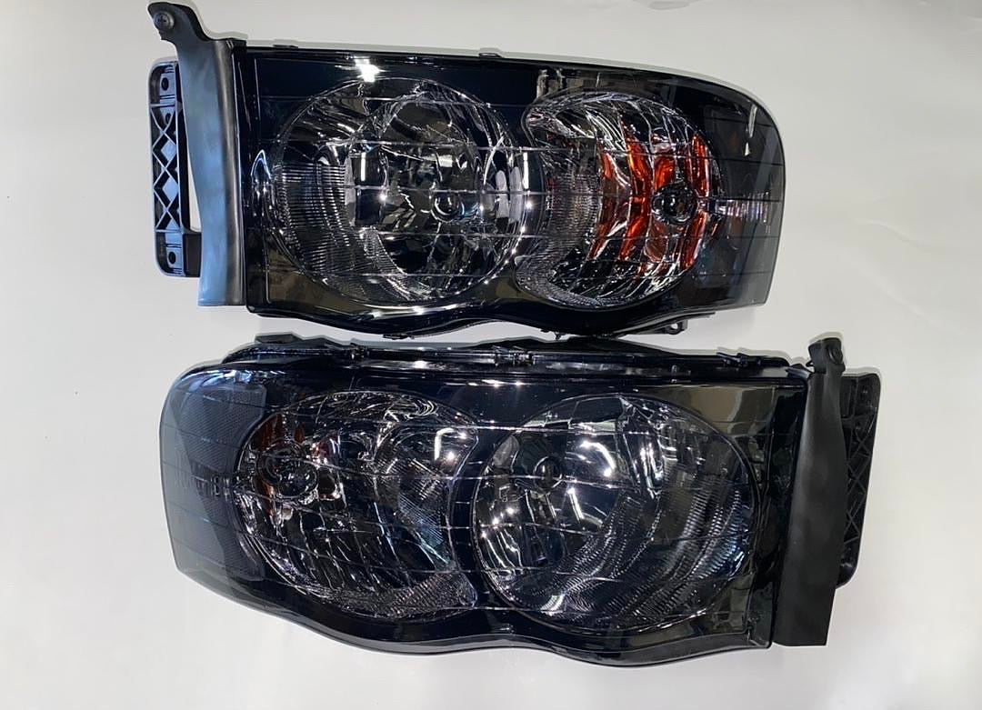 02-05 DODGE RAM 1500 03-05 RAM 2500 3500 SMOKE LENS HEADLIGHTS REPLACEMENT FOR 02-05 RAM